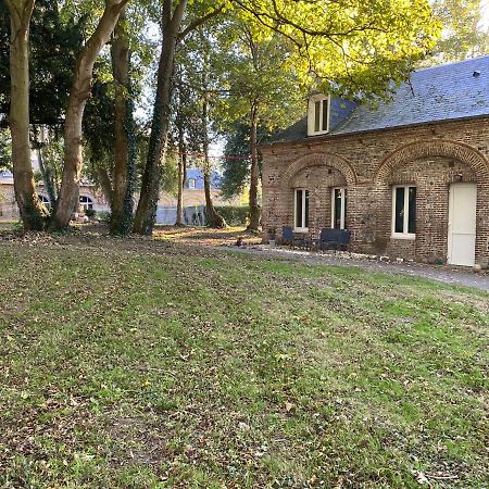 Les Gites Du Chateau Du Cedre Manneville-es-Plains Екстер'єр фото